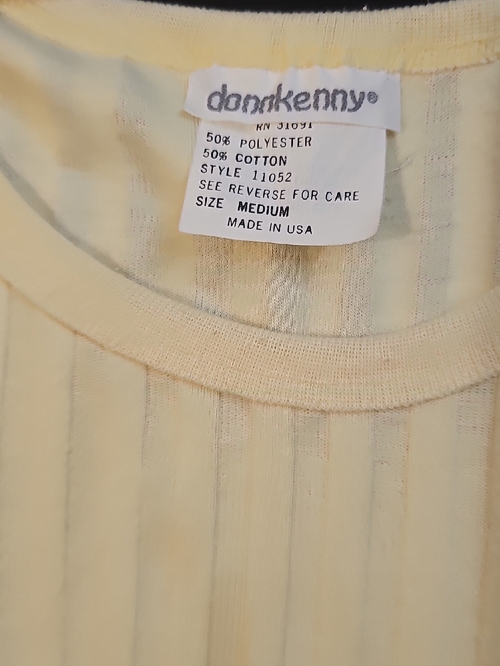 Donnakenny Ribbed Scoop Neck Tank Top in Pale Yellow - Vintage 80's Medium